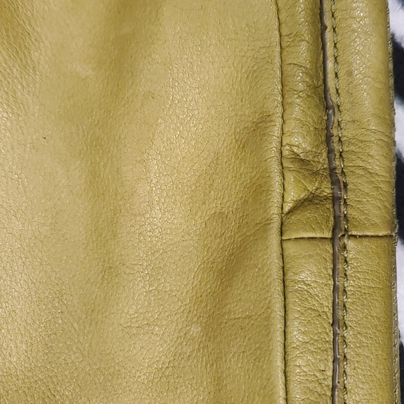 Crossbody Handbag 🥳 - Picture 4 of 12